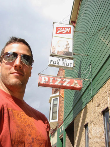 Selfie-in-Fon-du-Lac,-WI,-2007_675x900 Pizza bar in Fond du Lac