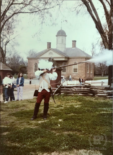 VA_WIlliamsburg_Rifle_900x653 Colonial Williamsburg rifleman